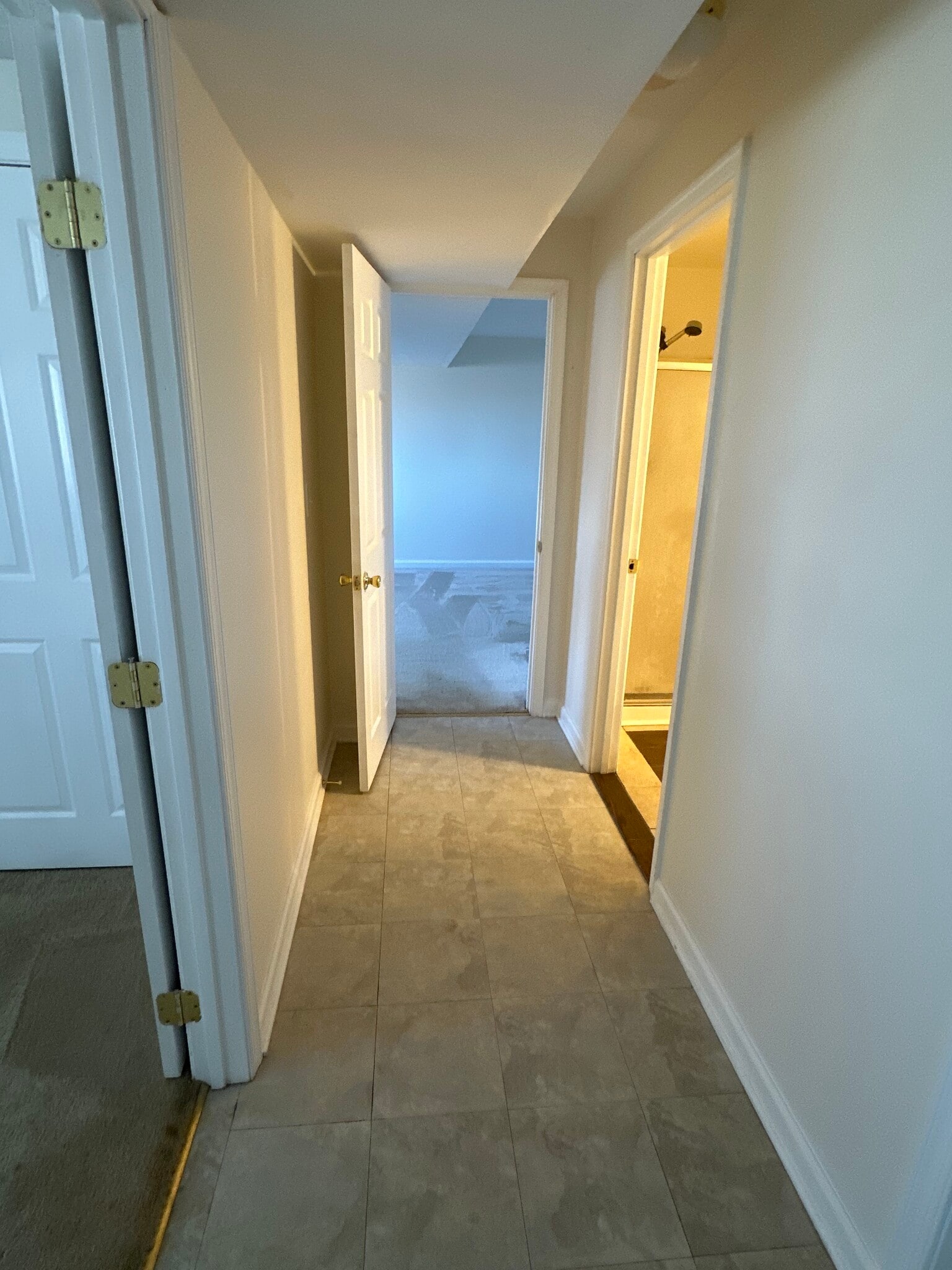 Building Photo - 7542 Knoll Acres Rd