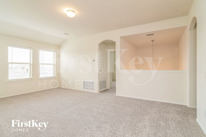 Building Photo - 1045 N Churchill Dr