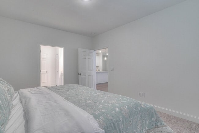 Building Photo - 2309 Laurelstone Dr