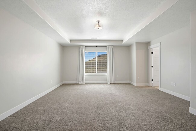 Building Photo - Pet-Friendly Upgraded 4-Bedroom Home with ...