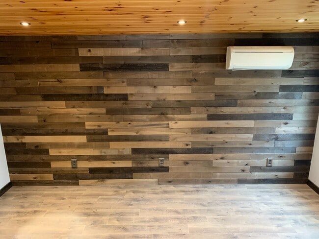 Building Photo - 950 Us Route 9 - Unit C