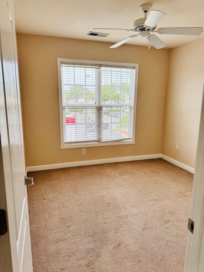 Building Photo - 2092 Ayrsley Town Blvd