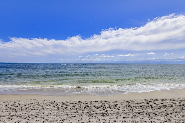 Building Photo - 100 Ocean Trail Way