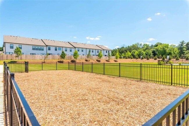 Building Photo - 132 Cannon Trce Dr