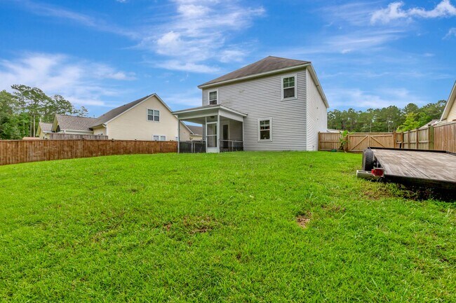 Building Photo - Large open floor plan in Spring Grove Plan...