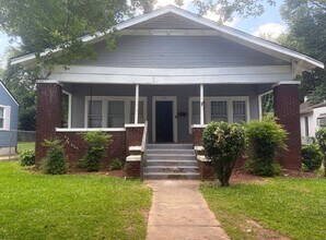 Building Photo - Spacious 3BR/2BA Rental with Hardwood Floors & Updated Living Room
