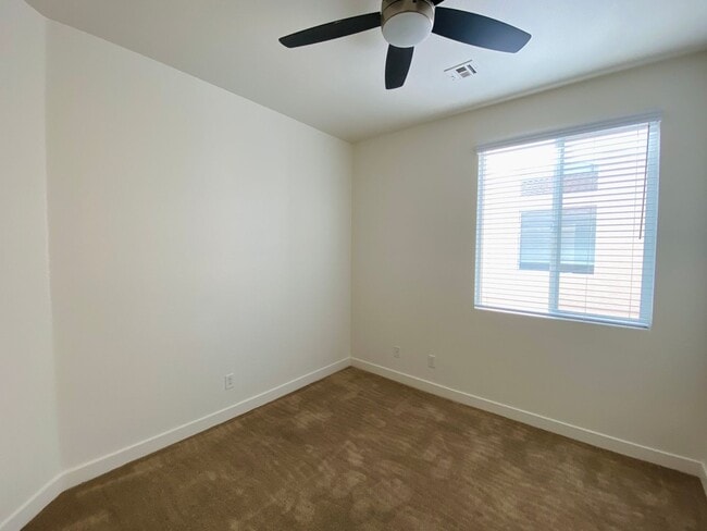 Building Photo - Beautiful single story in the Southwest! Quiet, secluded, and gated Sequoia community with park!