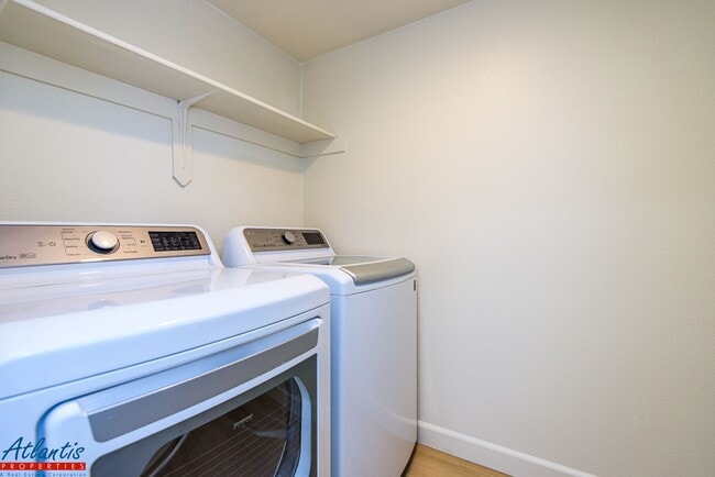 Building Photo - Communications Hill | LVP Flooring | Central A/C