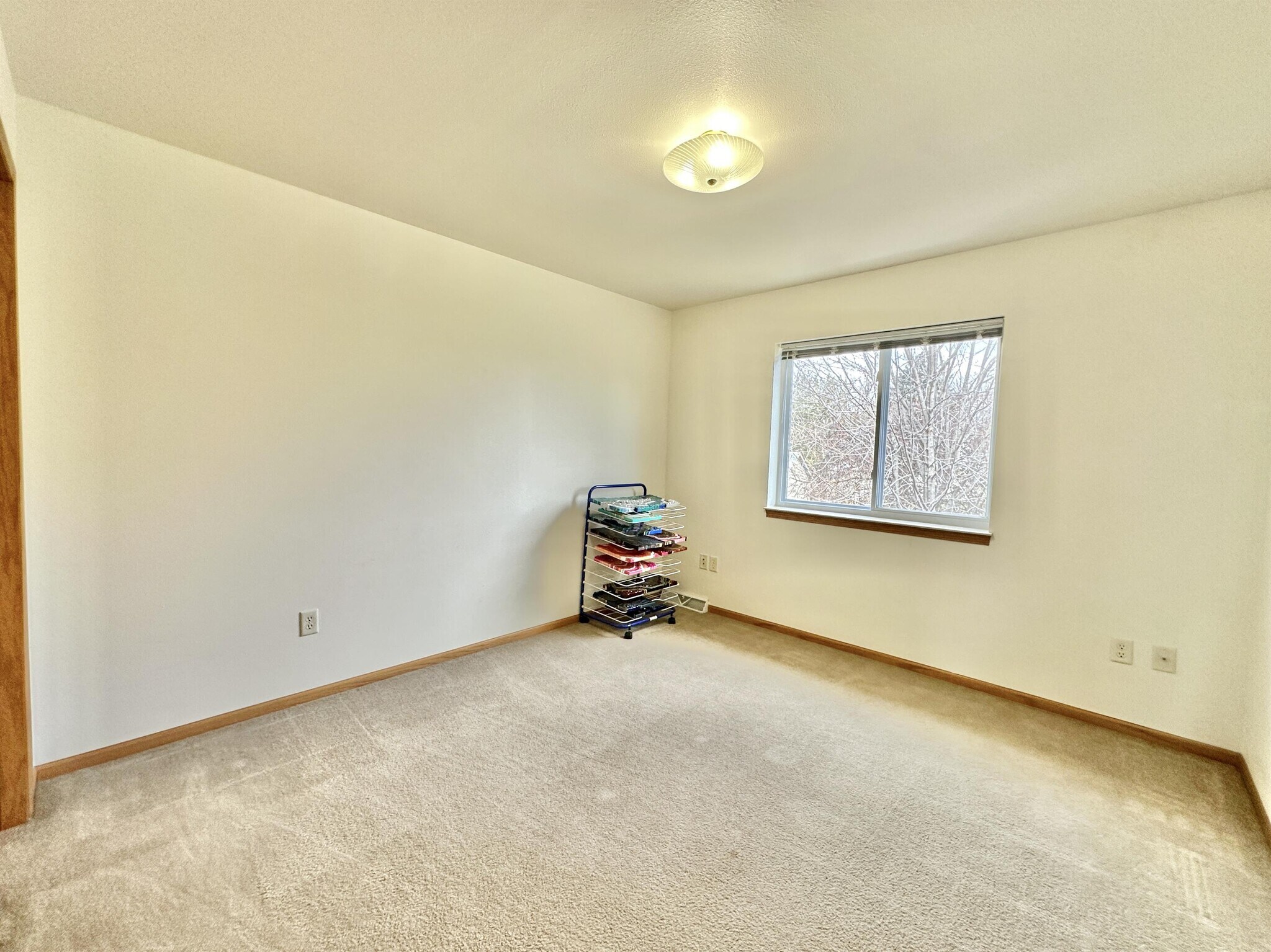Building Photo - 150 Sater St