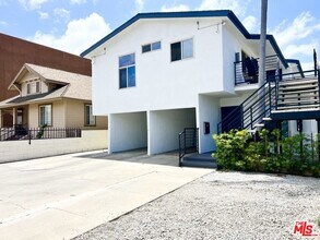 Building Photo - 1336 W 37th Dr