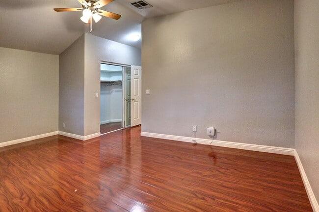 Building Photo - 3676 Renovah St