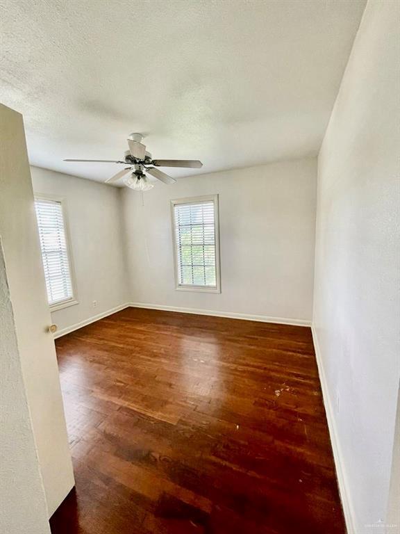 Building Photo - 17 Vine Ave