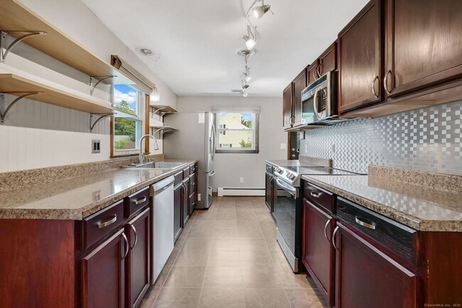 Building Photo - 293 Brainard Rd