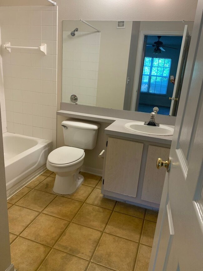 Building Photo - Coming Soon - Condo at Sunset Lake - 3 Bed...