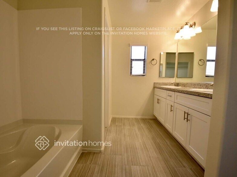 Building Photo - 3630 E Hyatt Ln