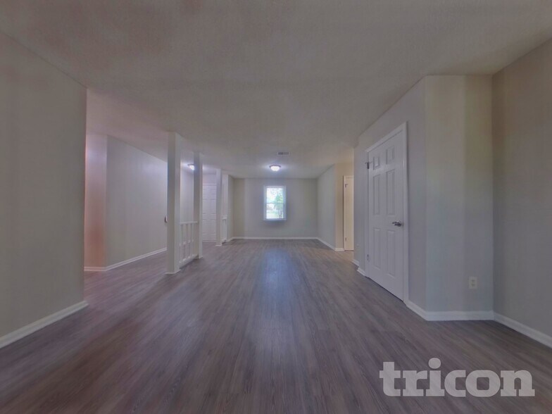 Building Photo - 424 Westridge Rd