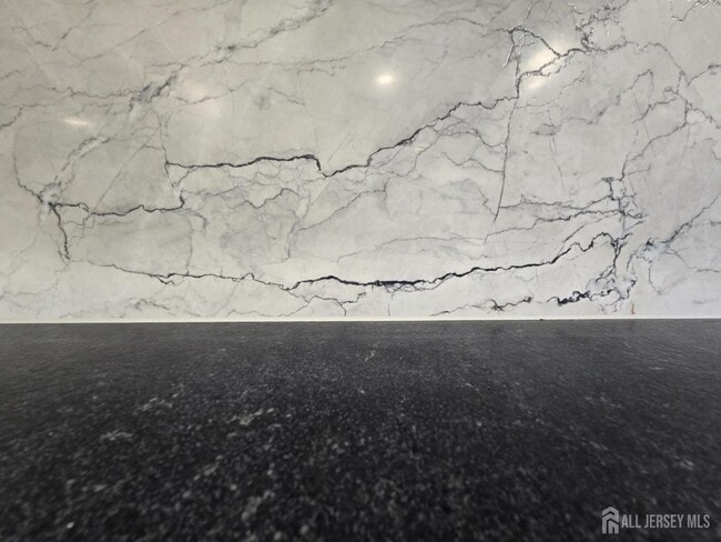 Building Photo - 14A Canterbury Dr