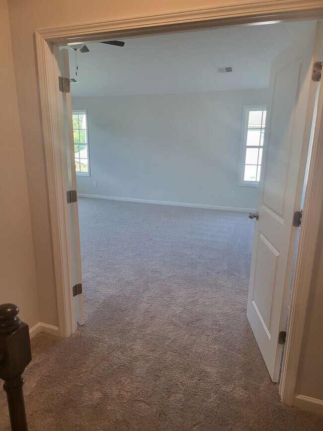 Building Photo - 505 Wymond Ct