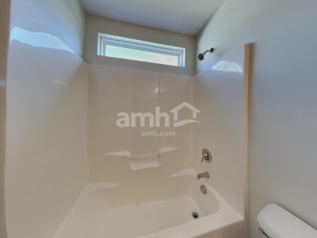 Building Photo - 2504 Tulip Poplar Cir