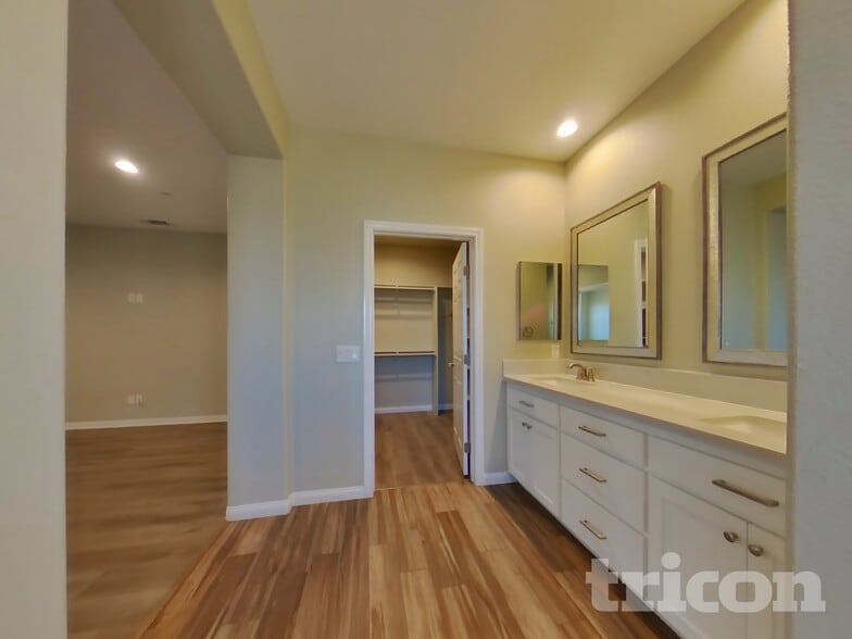 Building Photo - 16014 Tokay St