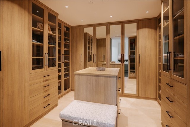 Building Photo - 212 Hazel Dr