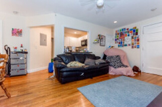 Building Photo - AWESOME BROOKLINE LISTING