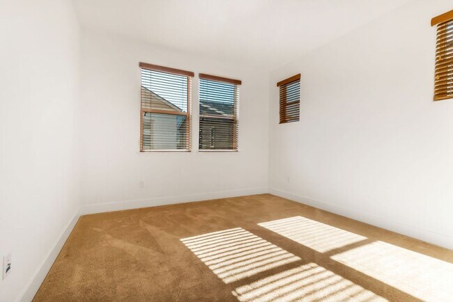 Building Photo - 1433 Freeman Ln