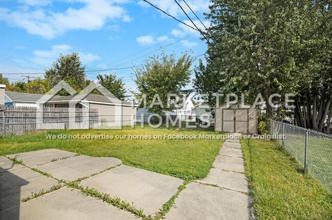 Building Photo - 28342 Rosemont St