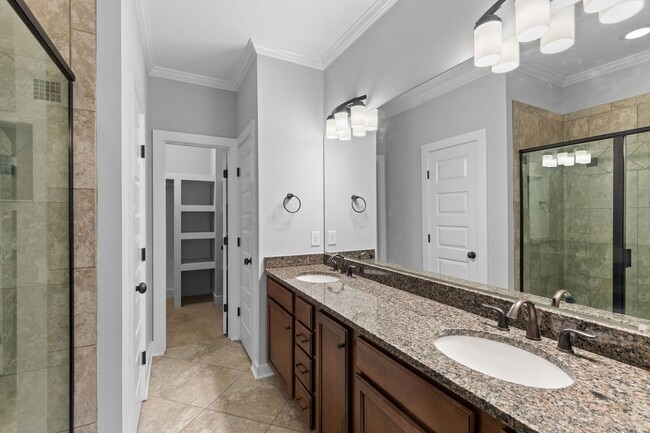 Building Photo - AVAILABLE NOW IN GERMANTOWN. Great Walkable Neighborhood! 3 Bed 2.5 Bath Town Home. $3,100 Per Month