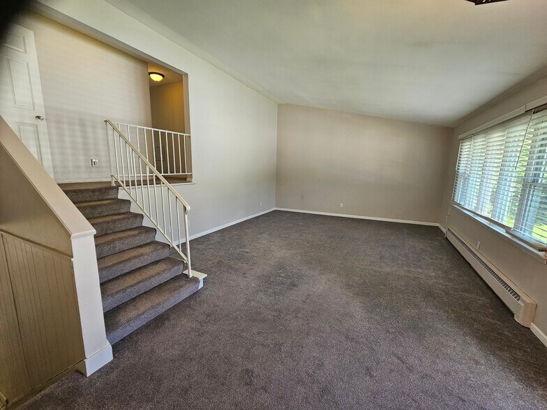 Building Photo - 1623 Kettle Cove Ct