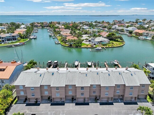 Building Photo - 637 Pinellas Bayway