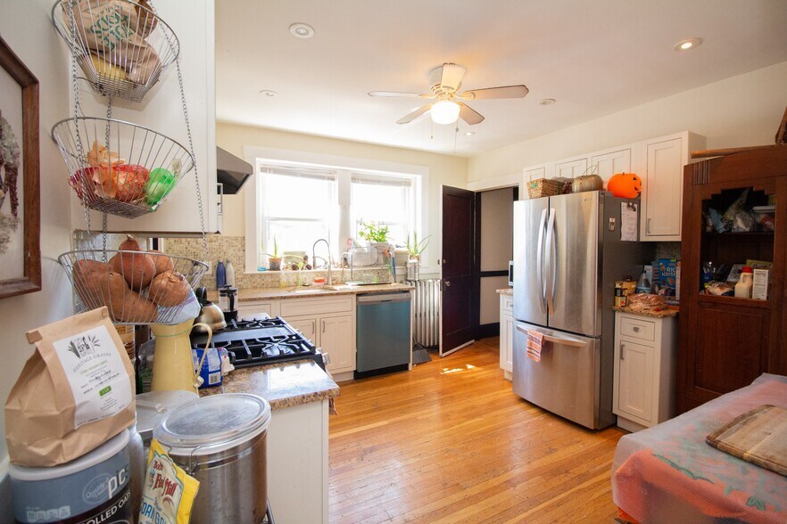 Building Photo - 55 Franklin St