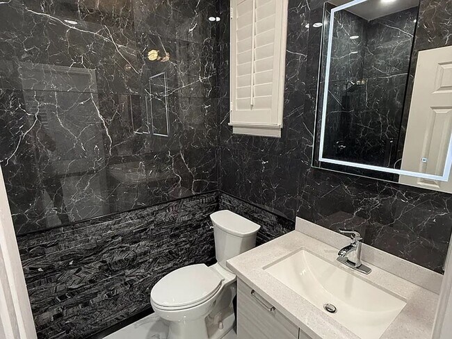 Building Photo - 2696 Escala Cir