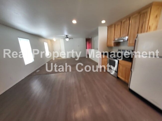Building Photo - Eagle Mountain Home