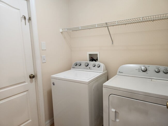 Building Photo - 1224 Bayou St E