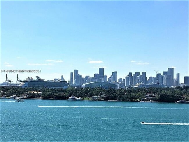 Building Photo - 1000 West Ave