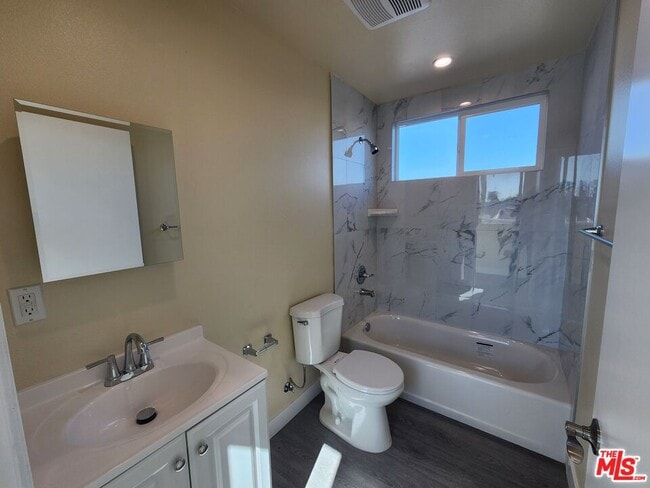 Building Photo - 7302 Mace Pl