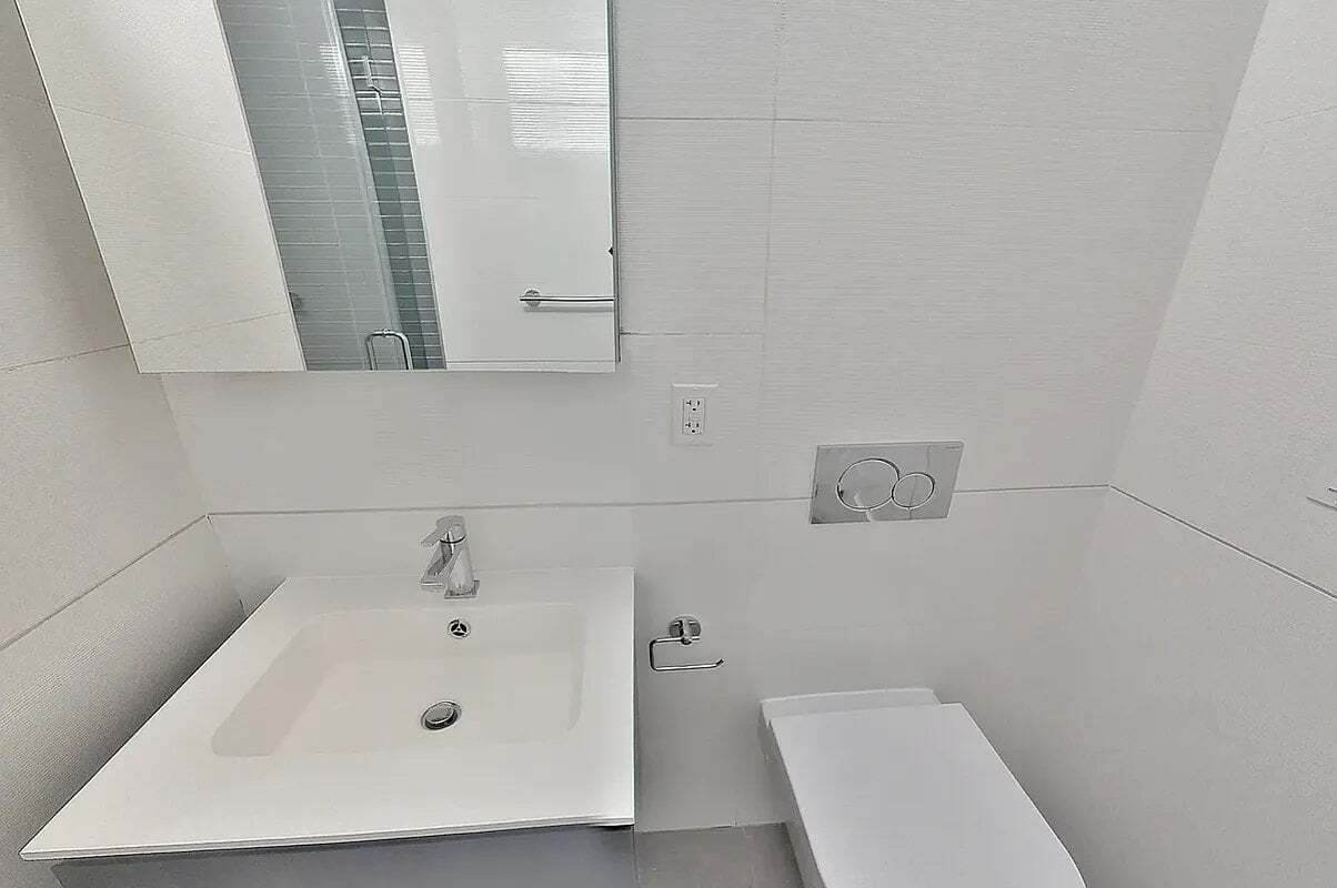 Building Photo - 161 Stanton St