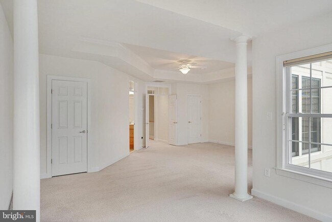 Building Photo - 24949 Bannockburn Terrace