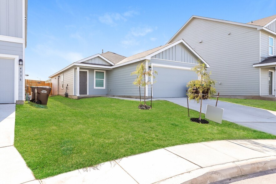 Building Photo - 4332 Levee Rdg