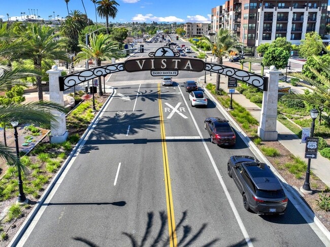 Building Photo - Bright & Remodeled Single-Family Home with Detached Garage