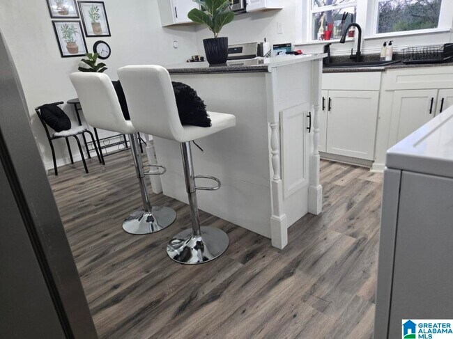 Building Photo - 3805 Co Rd 313