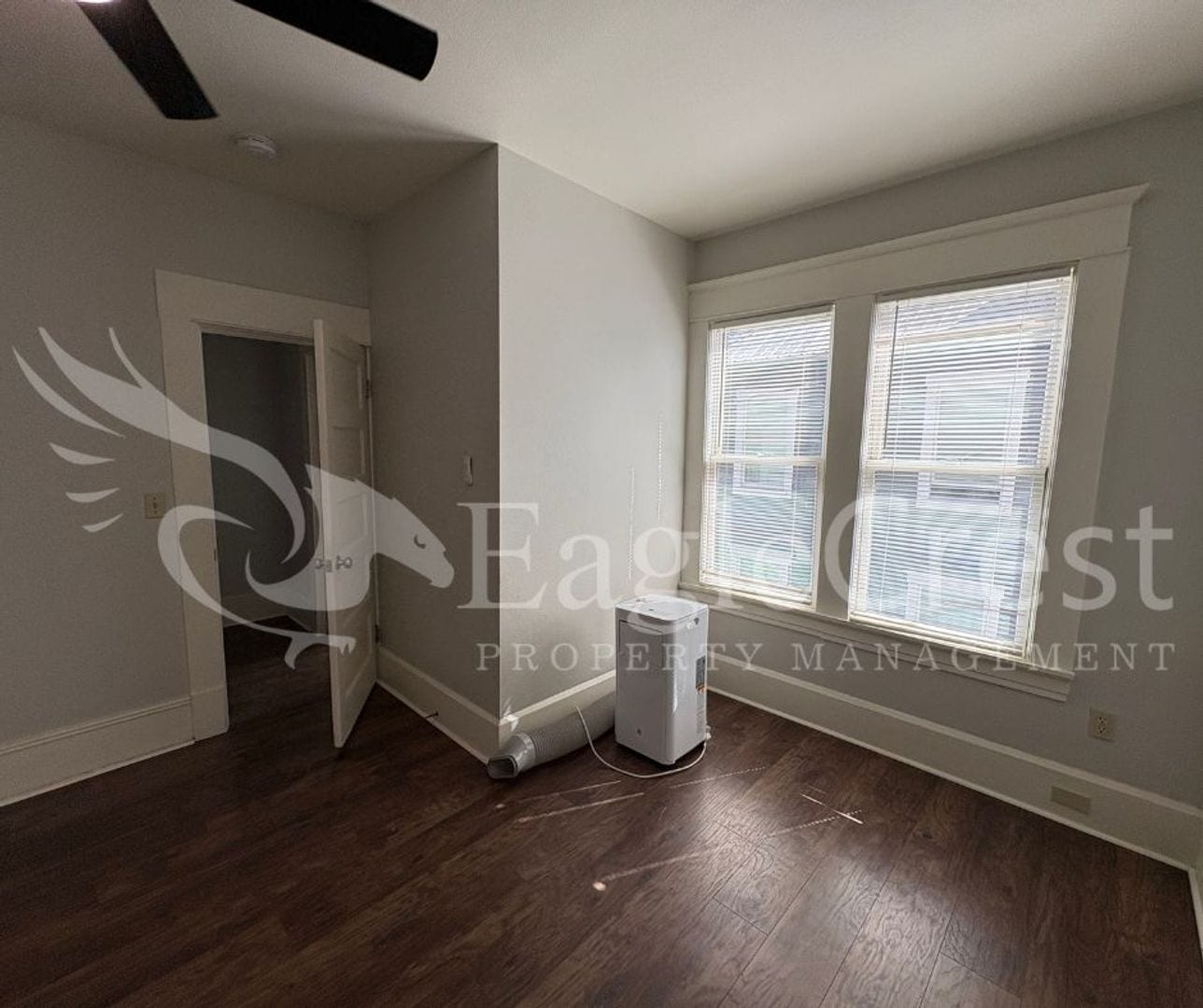 Building Photo - 105NSP