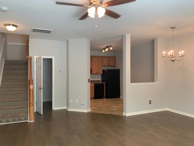 Building Photo - *Move-in Special* Spacious 3 Bed | 2.5 Bat...