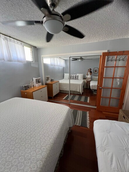 Building Photo - 2609 Ala Wai Blvd