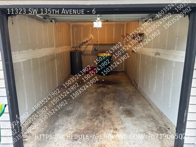 Building Photo - 11323 SW 135th Ave