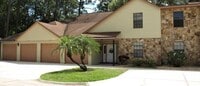 Building Photo - 9012 York Ln