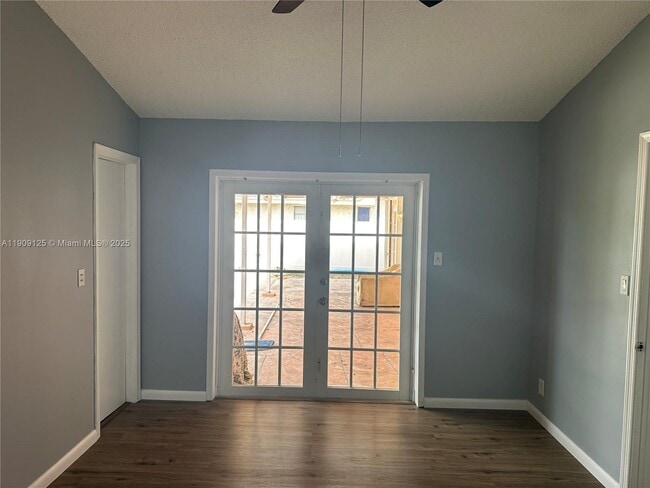 Building Photo - 1107 SW 83rd Ave