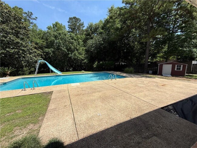 Building Photo - 3512 Shadowwood Ct