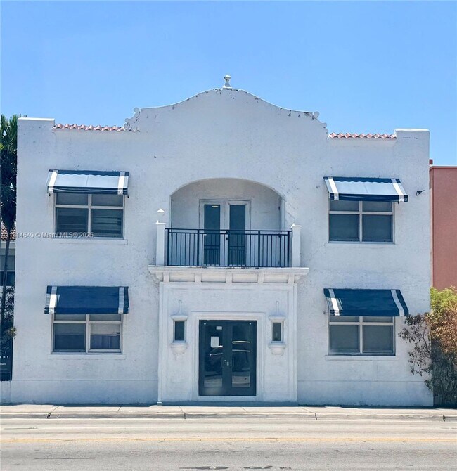Building Photo - 402 NW 12th Ave
